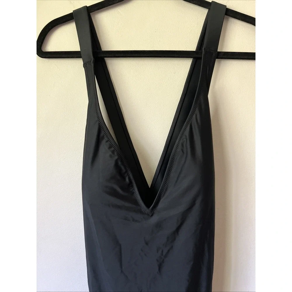 New J.Crew Women Black High Support Cross Back One Piece Swimsuit 10 Deep V-neck